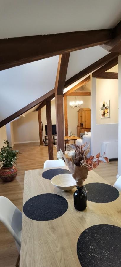 שומן Mitra Luxury Apartments מראה חיצוני תמונה