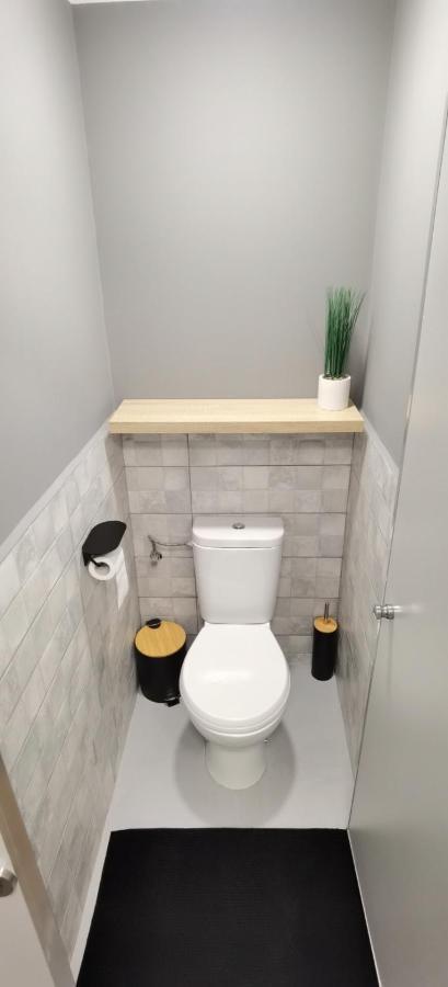 שומן Mitra Luxury Apartments מראה חיצוני תמונה