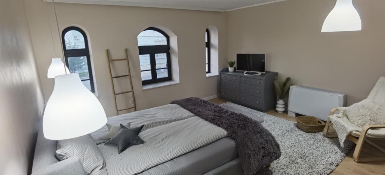 שומן Mitra Luxury Apartments מראה חיצוני תמונה