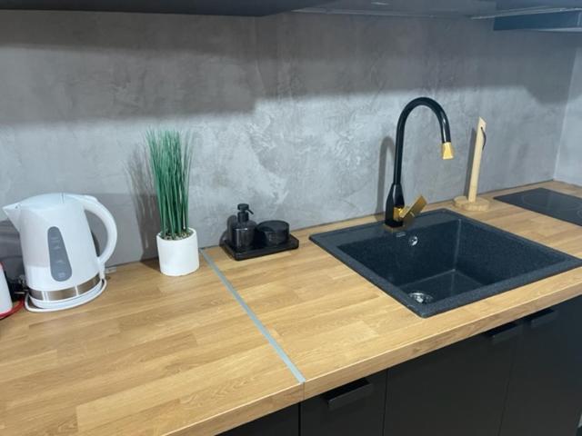 שומן Mitra Luxury Apartments מראה חיצוני תמונה