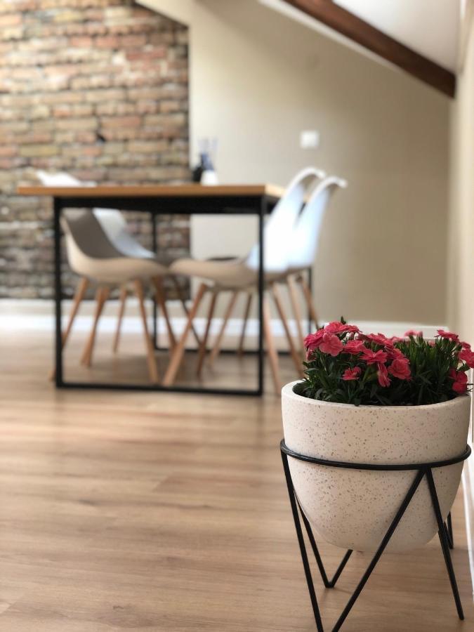 שומן Mitra Luxury Apartments מראה חיצוני תמונה