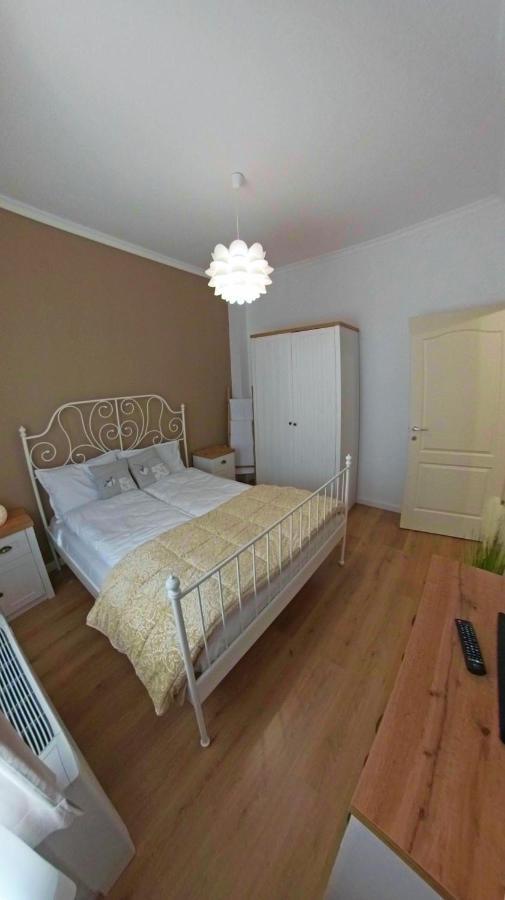 שומן Mitra Luxury Apartments מראה חיצוני תמונה